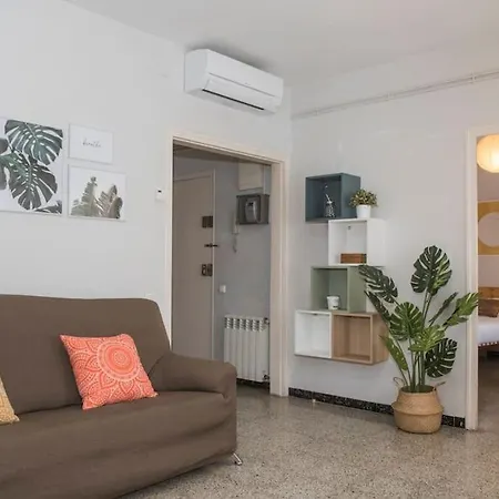 Sunny And Quiet Sagrada Familia Appartement *