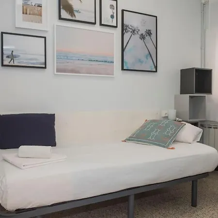 Apartment Sunny And Quiet Sagrada Familia *